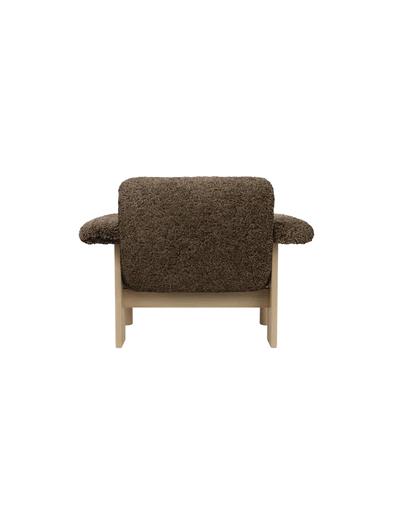 Brasilia Lounge Chair by Audo Copenhagen in Walnut, Sheepskin Sahara, Low Back, Sheepskin – product photo 18 of 21