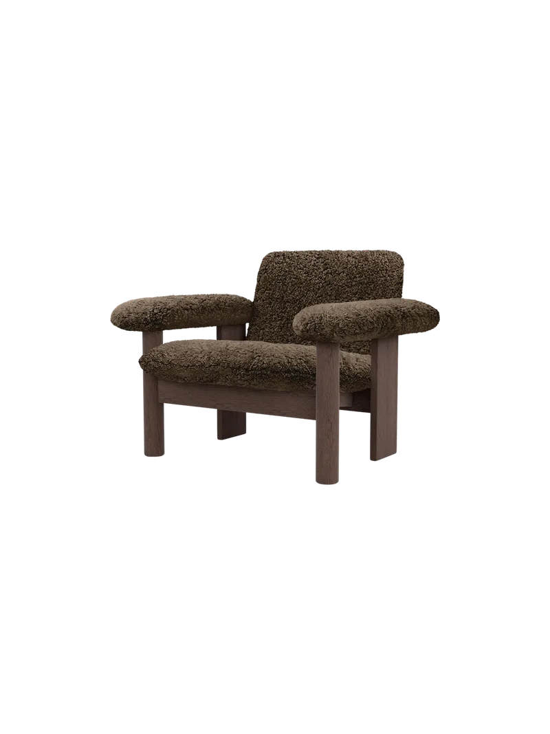 Brasilia Lounge Chair by Audo Copenhagen in Walnut, Sheepskin Sahara, Low Back, Sheepskin – product photo 9 of 21