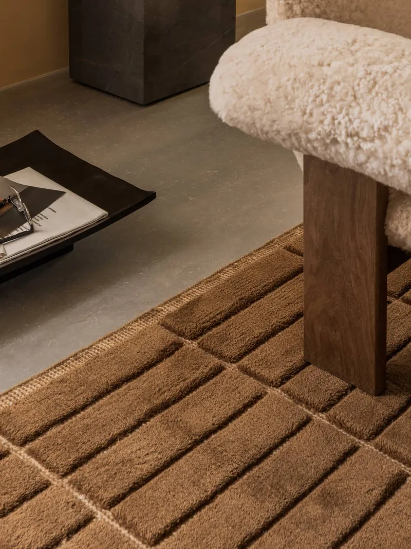 Tile Rug by Audo Copenhagen in 170x240 cm, Hazel tiles – interior photo 1 of 8