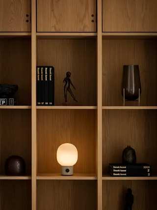 JWDA Table Lamp by Audo Copenhagen in Alabaster White, Portable – interior photo 1 of 2