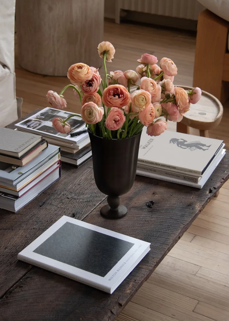 Pavot Vase by Audo Copenhagen – interior photo 8 of 9