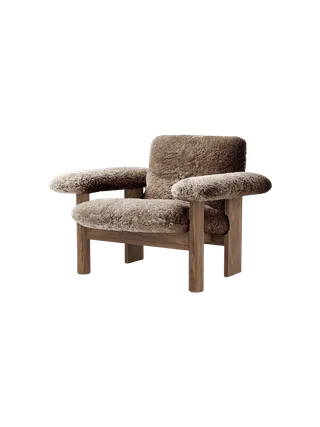 Brasilia Lounge Chair by Audo Copenhagen in Walnut, Sheepskin Sahara, Low Back, Sheepskin – product photo 6 of 21