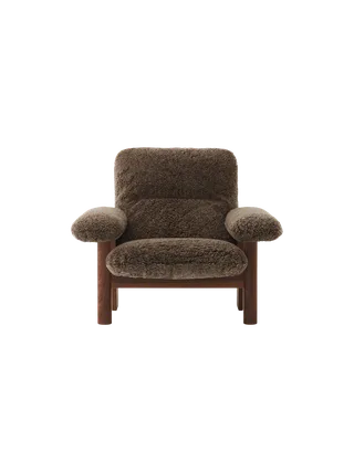 Brasilia Lounge Chair by Audo Copenhagen in Dark Stained Oak, Sheepskin Nature, High Back, Sheepskin – product photo 23 of 30