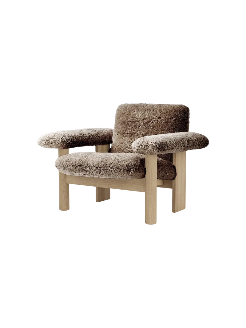 Brasilia Lounge Chair by Audo Copenhagen in Walnut, Sheepskin Sahara, Low Back, Sheepskin – product photo 5 of 21