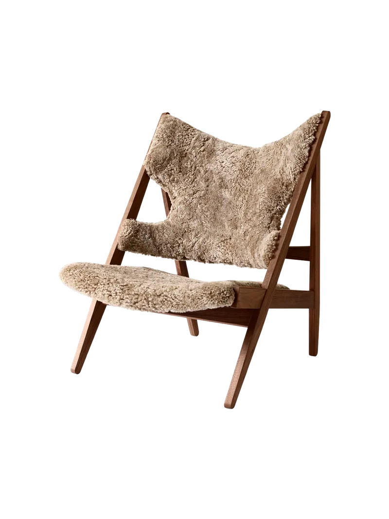 Knitting Lounge Chair de Audo Copenhagen en Sheepskin Sahara, Walnut, Sheepskin – photo du produit 33 sur 37