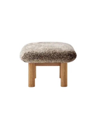 Brasilia Ottoman von Audo Copenhagen in Dark Stained Oak, Sheepskin Root, Sheepskin – Produktfoto 8 von 22