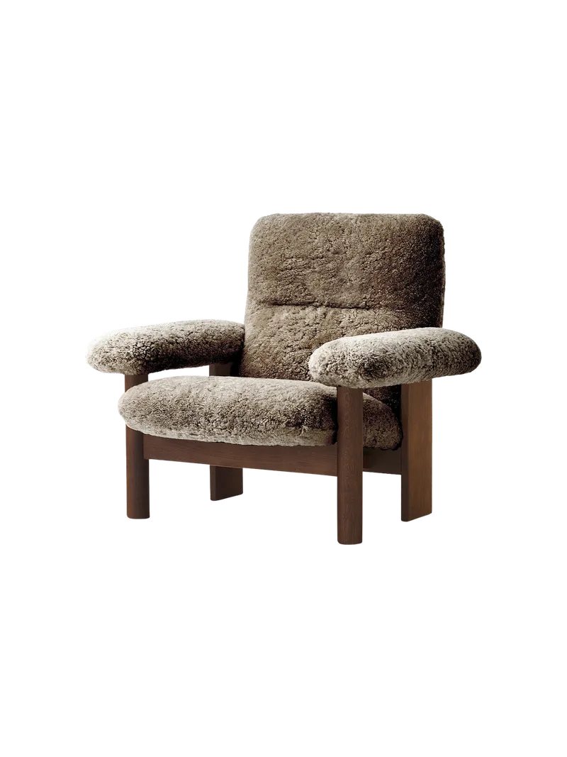 Brasilia Lounge Chair by Audo Copenhagen in Dark Stained Oak, Sheepskin Nature, High Back, Sheepskin – product photo 8 of 30
