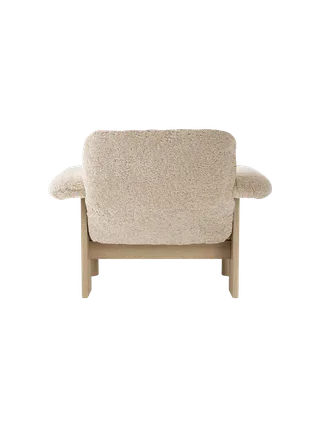 Brasilia Lounge Chair by Audo Copenhagen in Walnut, Sheepskin Sahara, Low Back, Sheepskin – product photo 13 of 21