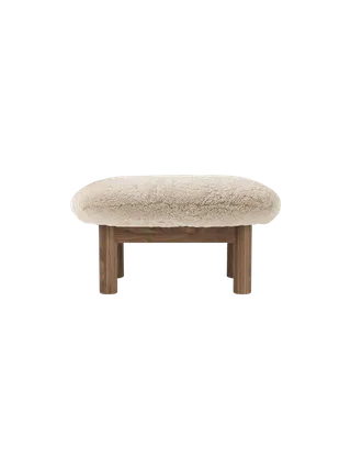 Brasilia Ottoman von Audo Copenhagen in Dark Stained Oak, Sheepskin Root, Sheepskin – Produktfoto 2 von 22