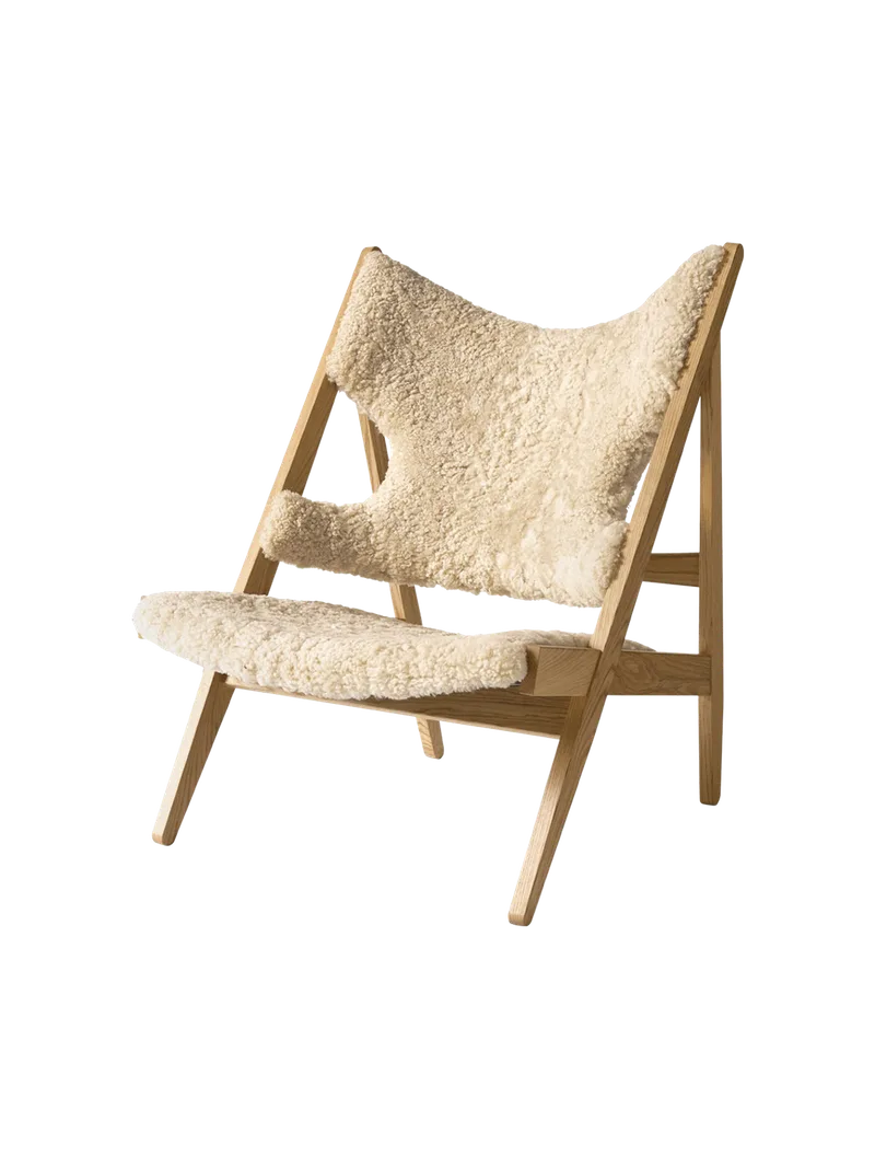 Knitting Lounge Chair de Audo Copenhagen en Sheepskin Sahara, Walnut, Sheepskin – photo du produit 20 sur 37