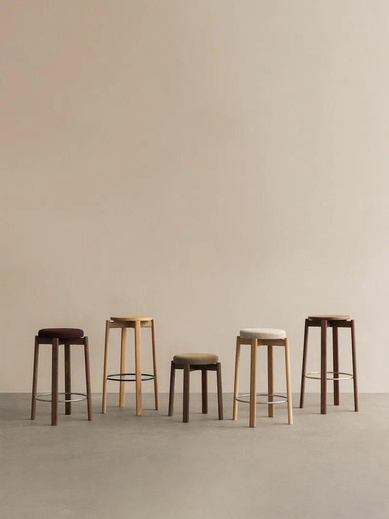 Passage Stool, Upholstered by Audo Copenhagen in Natural Oak, Audo Bouclé 02 – interior photo 6 of 8