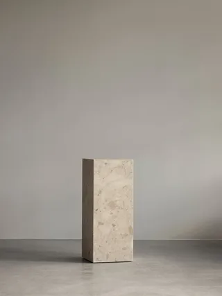 Plinth Pedestal by Audo Copenhagen in Sand Kunis Breccia – interior photo 5 of 10