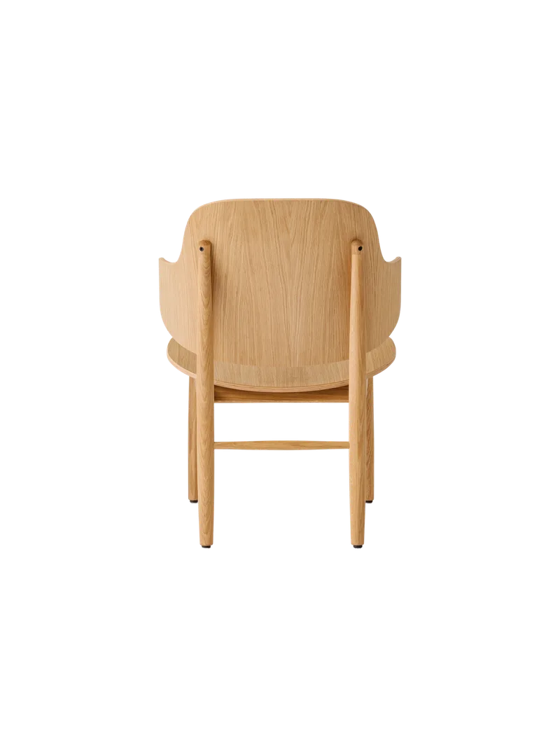 The Penguin Wooden Lounge Chair van Audo Copenhagen in Natural Oak – productfoto 4 van 7