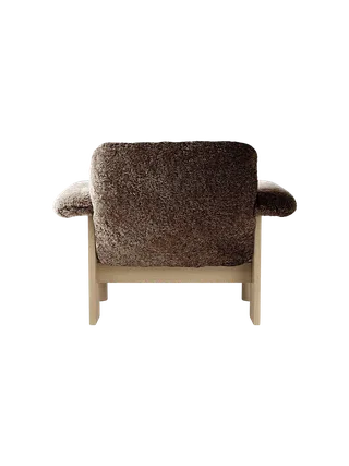 Brasilia Lounge Chair by Audo Copenhagen in Walnut, Sheepskin Sahara, Low Back, Sheepskin – product photo 16 of 21