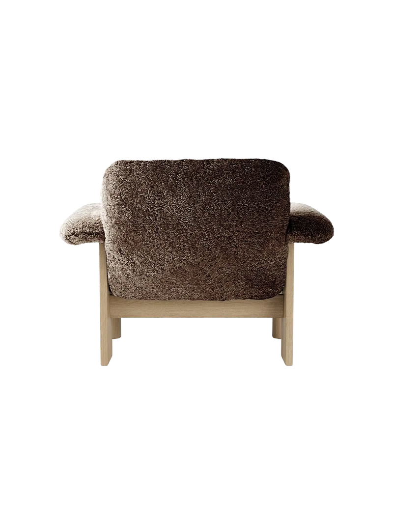 Brasilia Lounge Chair by Audo Copenhagen in Walnut, Sheepskin Sahara, Low Back, Sheepskin – product photo 16 of 21