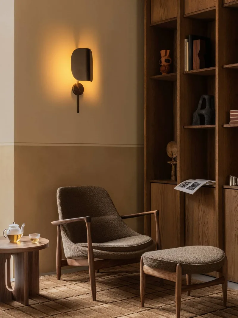 Wing Wall Lamp de Audo Copenhagen en Polished Aluminium – photo d’ambiance 2 sur 19