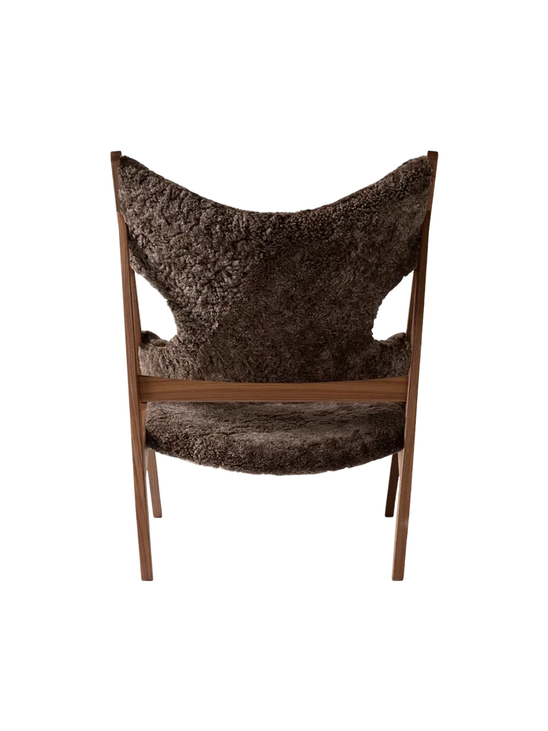 Knitting Lounge Chair de Audo Copenhagen en Sheepskin Sahara, Walnut, Sheepskin – photo du produit 36 sur 37