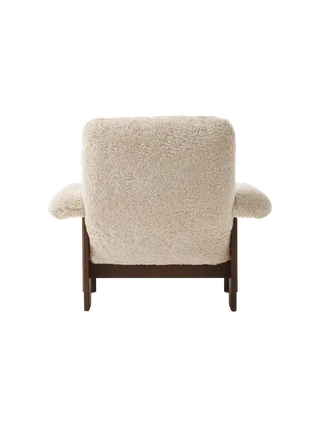 Brasilia Lounge Chair by Audo Copenhagen in Dark Stained Oak, Sheepskin Nature, High Back, Sheepskin – product photo 15 of 30