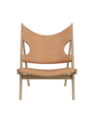 Knitting Lounge Chair de Audo Copenhagen en Natural Oak, Dunes Cognac 21000, Leather – photo du produit 16 sur 17