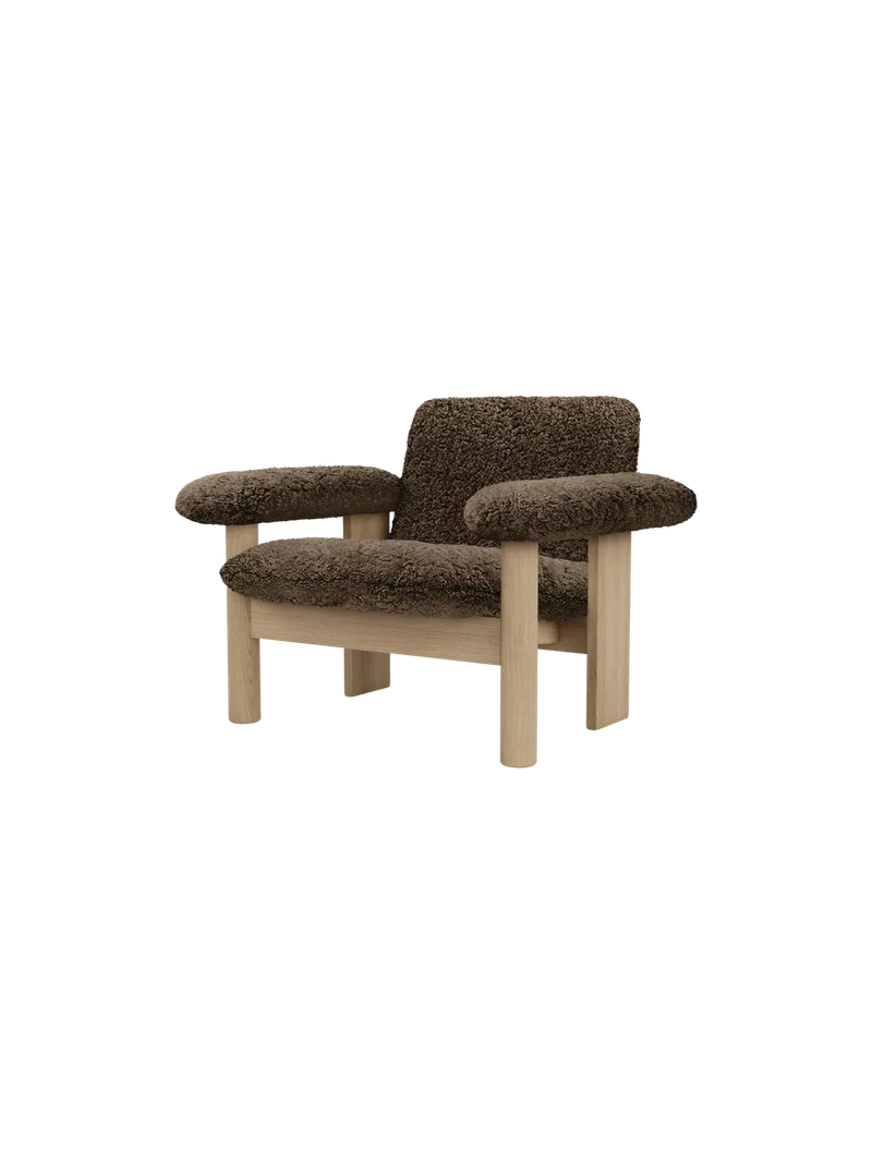 Brasilia Lounge Chair by Audo Copenhagen in Walnut, Sheepskin Sahara, Low Back, Sheepskin – product photo 8 of 21