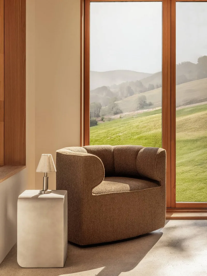 Eave Seamline Lounge Chair by Audo Copenhagen in Swivel with Return, Logan Fossil – interior photo 1 of 11