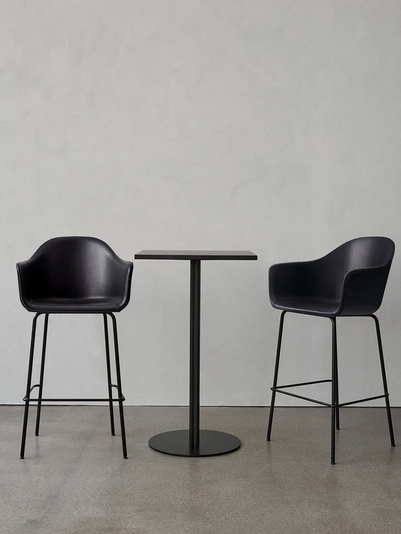 Harbour Column Bar Table van Audo Copenhagen in Star base, Ø: 60 cm, Estremoz Marble – sfeerfoto 1 van 7