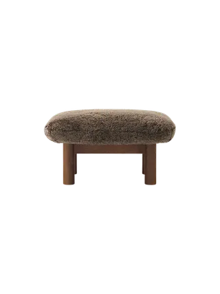 Brasilia Ottoman von Audo Copenhagen in Dark Stained Oak, Sheepskin Root, Sheepskin – Produktfoto 13 von 22