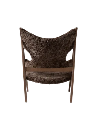 Knitting Lounge Chair de Audo Copenhagen en Sheepskin Sahara, Walnut, Sheepskin – photo du produit 30 sur 37