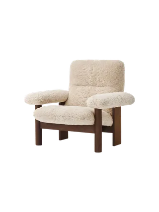 Brasilia Lounge Chair by Audo Copenhagen in Dark Stained Oak, Sheepskin Nature, High Back, Sheepskin – product photo 6 of 30
