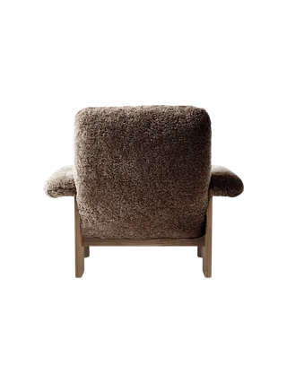 Brasilia Lounge Chair by Audo Copenhagen in Dark Stained Oak, Sheepskin Nature, High Back, Sheepskin – product photo 18 of 30