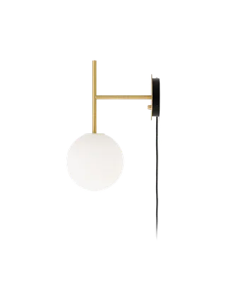 TR Bulb von Audo Copenhagen in Brushed Brass, Suspended Wall Lamp – Produktfoto 9 von 20