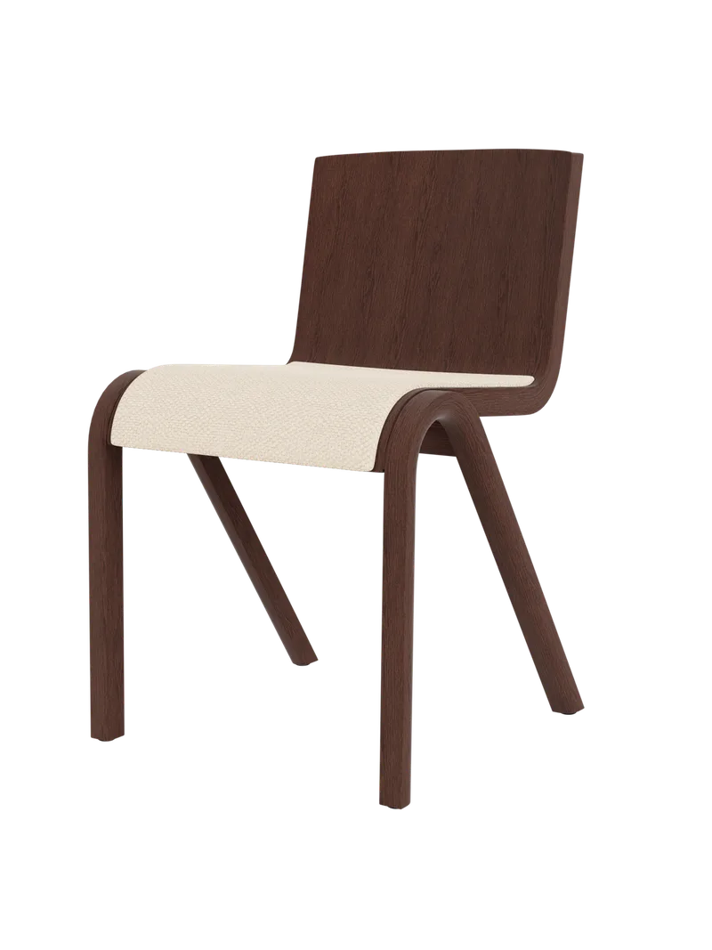 Ready Dining Chair de Audo Copenhagen en Red Stained Oak, Logan Jasmine, Seat Upholstered – photo du produit 15 sur 16