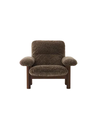 Brasilia Lounge Chair by Audo Copenhagen in Dark Stained Oak, Sheepskin Nature, High Back, Sheepskin – product photo 27 of 30