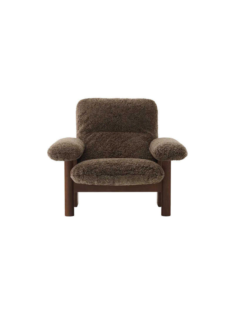 Brasilia Lounge Chair by Audo Copenhagen in Dark Stained Oak, Sheepskin Nature, High Back, Sheepskin – product photo 27 of 30