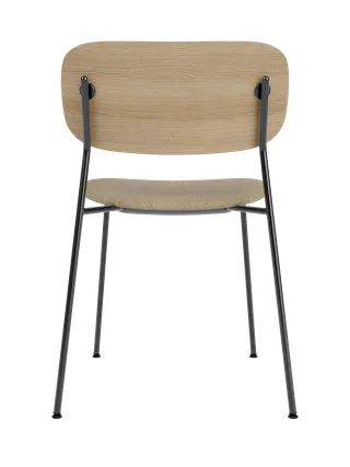 Co Dining Chair von Audo Copenhagen in Natural Oak, Audo Bouclé 02, Upholstered seat, Black Frame – Produktfoto 5 von 6