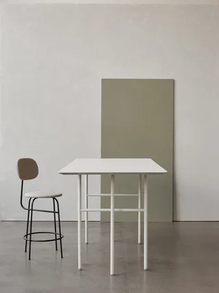 Snaregade Counter Table, Rectangular van Audo Copenhagen in Light Grey, Light Grey – sfeerfoto 1 van 2