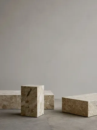 Plinth Grand by Audo Copenhagen in Carrara Marble – interior photo 5 of 12