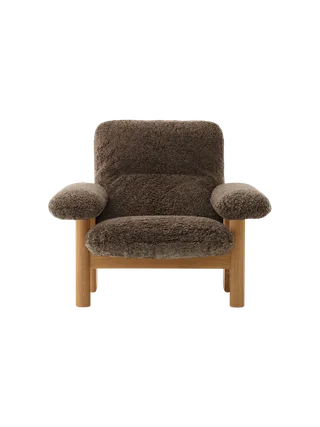 Brasilia Lounge Chair by Audo Copenhagen in Dark Stained Oak, Sheepskin Nature, High Back, Sheepskin – product photo 21 of 30
