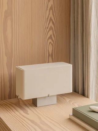 Nonna Table Lamp by Audo Copenhagen in H24, Aluminium – interior photo 2 of 9