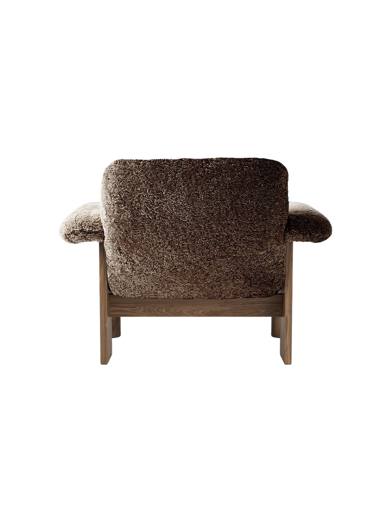 Brasilia Lounge Chair by Audo Copenhagen in Walnut, Sheepskin Sahara, Low Back, Sheepskin – product photo 17 of 21