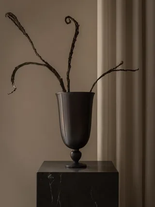 Pavot Vase by Audo Copenhagen – interior photo 6 of 9