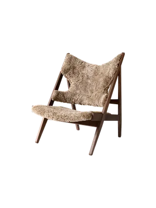 Knitting Lounge Chair de Audo Copenhagen en Sheepskin Sahara, Walnut, Sheepskin – photo du produit 27 sur 37