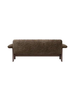 Brasilia Sofa van Audo Copenhagen in Walnut, Sheepskin Root, Sheepskin – productfoto 17 van 20