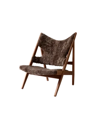 Knitting Lounge Chair de Audo Copenhagen en Sheepskin Sahara, Walnut, Sheepskin – photo du produit 35 sur 37