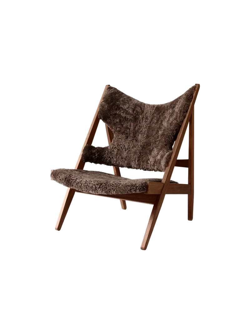 Knitting Lounge Chair de Audo Copenhagen en Sheepskin Sahara, Walnut, Sheepskin – photo du produit 35 sur 37