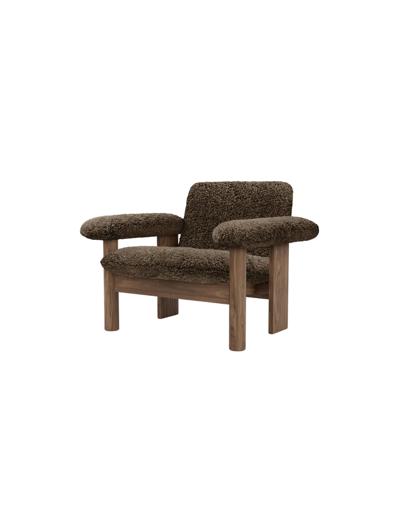 Brasilia Lounge Chair by Audo Copenhagen in Walnut, Sheepskin Sahara, Low Back, Sheepskin – product photo 10 of 21