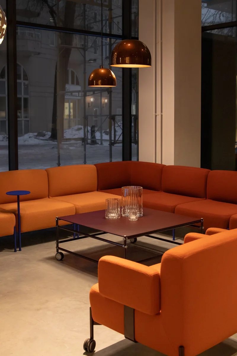 ABLE TABLE Lounge von Blå Station – Ambientefoto