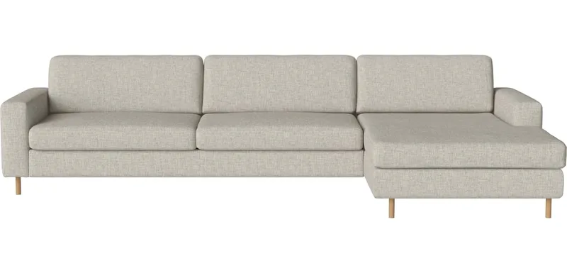 Scandinavia 4-zitsbank met chaise longue - rechts Scandinavia by BOLIA in Nantes – Soepel weefsel, Sand, Koudschuim, 13 cm geolied eiken – product photo