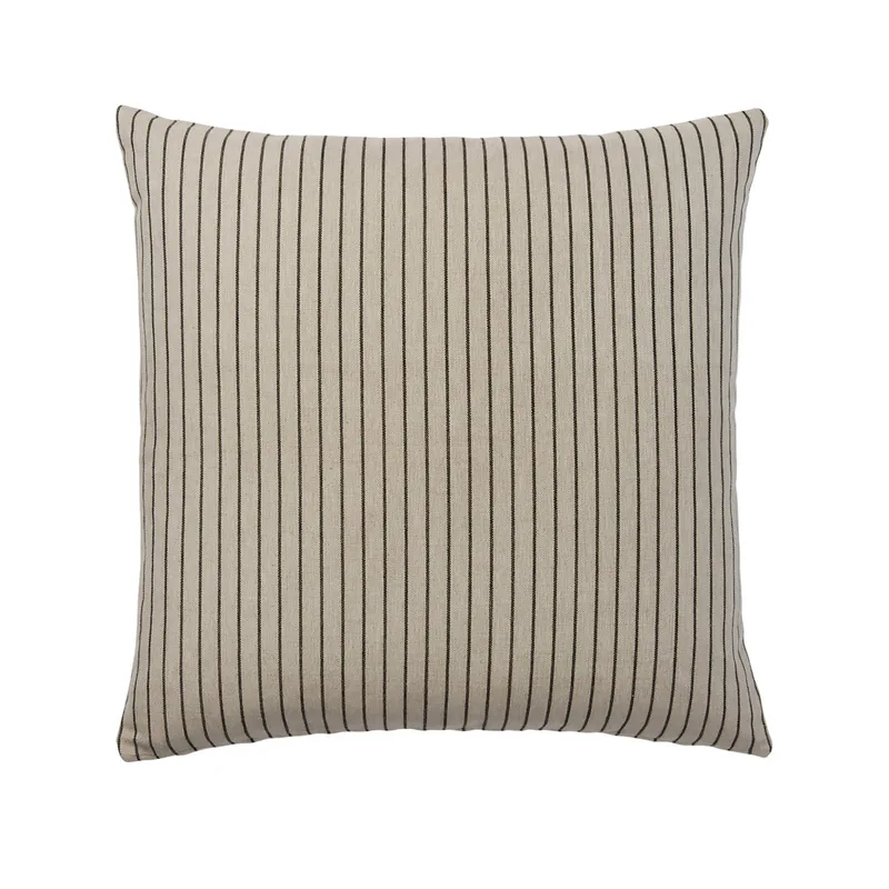 Karen Cushion Cover von Broste Copenhagen – Produktfoto