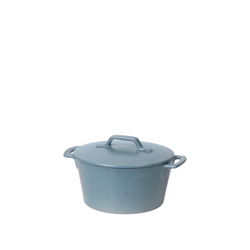 Hasle Ovenware with Lid van Broste Copenhagen – productfoto